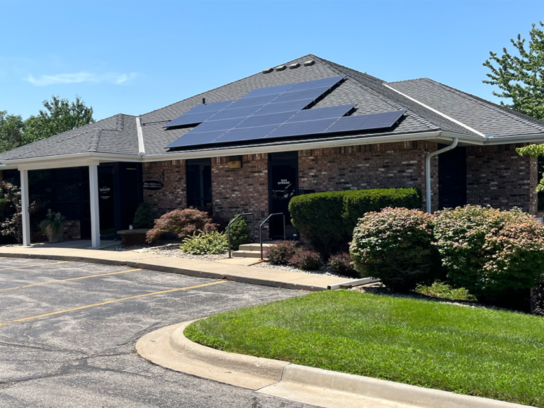 Exterior of Kansas City Smiles & Co Blue Springs location.